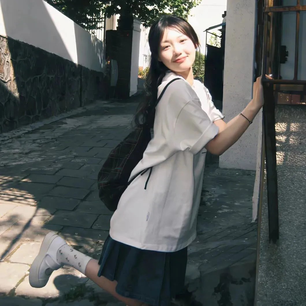 演员 张逸凡